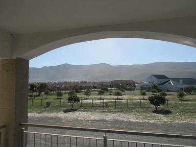 Apartment / Flat For Sale in Sandbaai, Hermanus